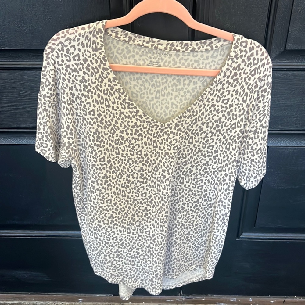 American eagle t shirt